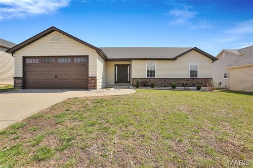 22 Colonial Creek Ct, Wentzville, MO, 63385-3693 | Card Image