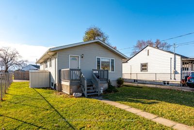 16 Swansea Pl, House other with 3 bedrooms, 2 bathrooms and 3 parking in Saint Catharines ON | Image 1