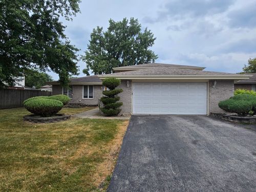 18510 Willow Ln, Lansing, IL, 60438-3378 | Card Image