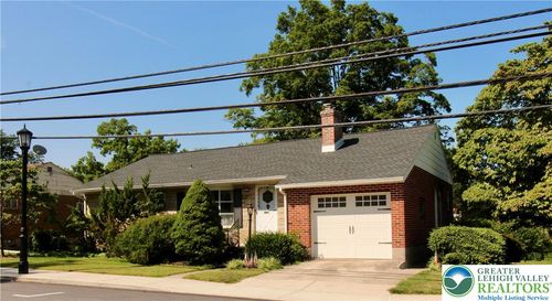 330 N Main St, COOPERSBURG, PA, 18036-1532 | Card Image