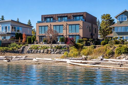 1-2525 Rothesay Ave, Sidney, BC, V8L2B9 | Card Image