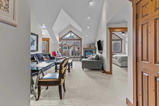 318 - 155 Crossbow Place, Condo with 2 bedrooms, 3 bathrooms and 1 parking in Canmore AB | Image 4