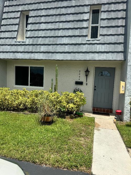 803-2004 Nw 38th Ter, Lauderdale Lakes, FL, 33311-3121 | Card Image