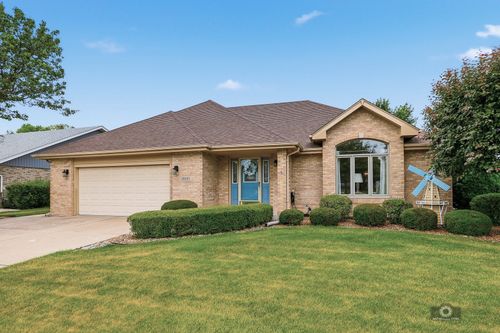 19600 Edgebrook Ln, Tinley Park, IL, 60487-7015 | Card Image