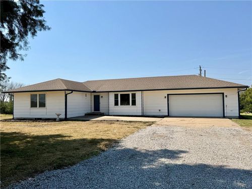 8250 Nw County Road 41, Butler, MO, 64730-9293 | Card Image
