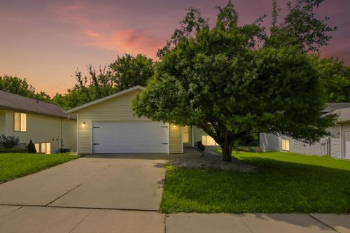 3814 Strathmore Ln Se, Rochester, MN, 55904-3217 | Card Image