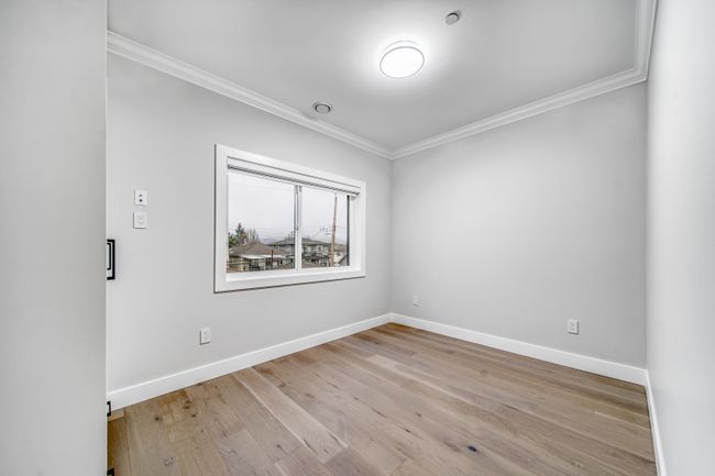 2963 E 2 Nd Avenue, Home with 3 bedrooms, 2 bathrooms and 1 parking in Vancouver BC | Image 12