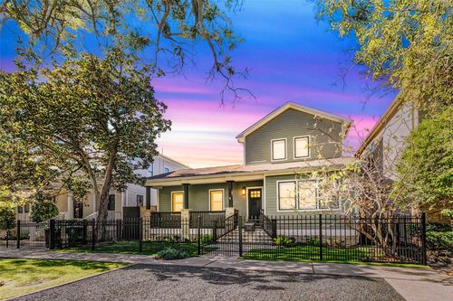 2219 Columbia St, Houston, TX, 77008-2640 | Card Image