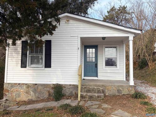 912 Carlisle Ave, Guntersville, AL, 35976-1403 | Card Image