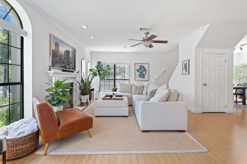 apt-101-1704 West Ave, Austin, TX, 78701-1023 | Card Image