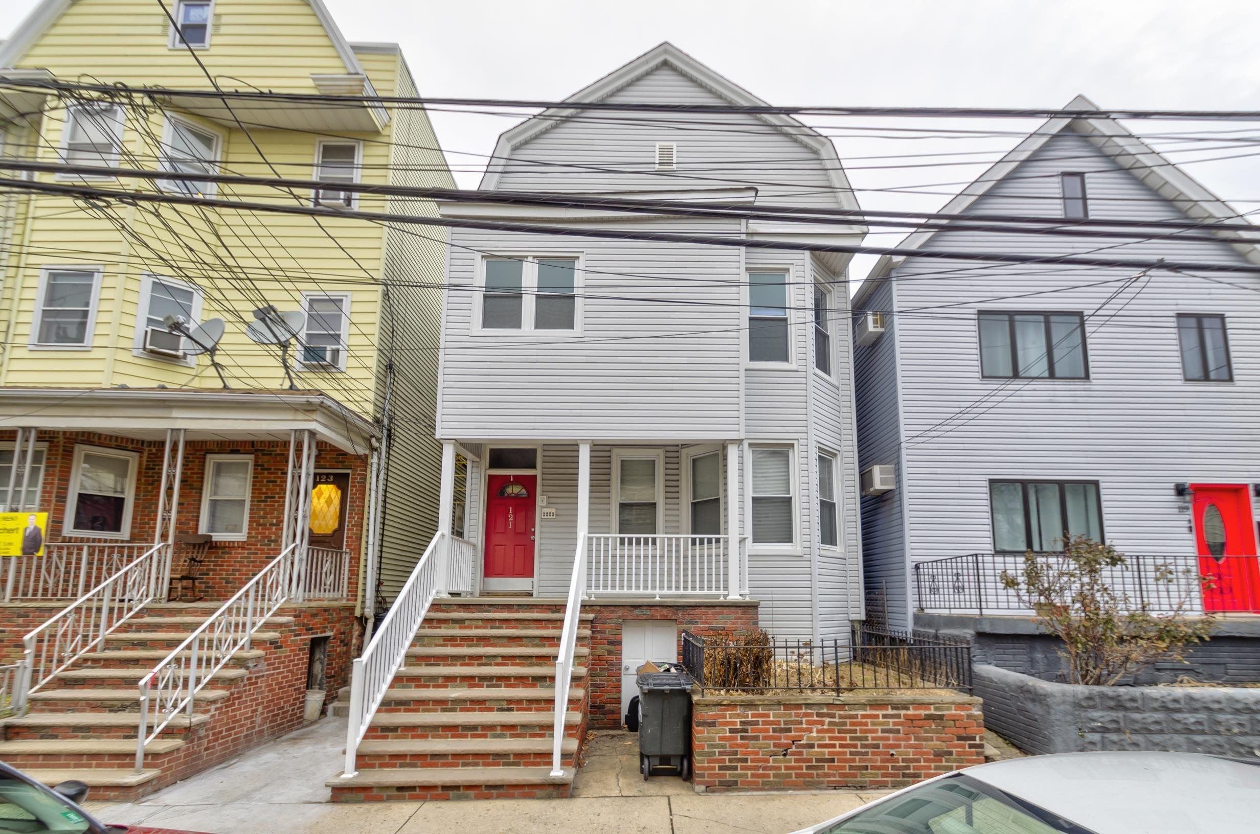 Residential Lease in Bayonne