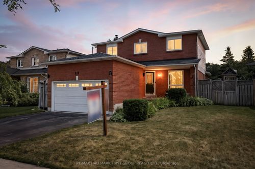 111 Clayton Cres, Bowmanville, ON, L1C4P2 | Card Image