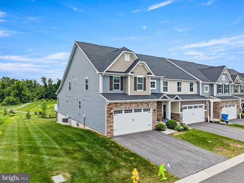 837 Fountain Trl, KENNETT SQUARE, PA, 19348-1928 | Card Image