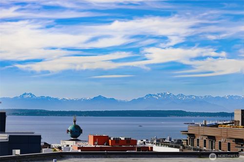 apt-406-159 Denny Way, Seattle, WA, 98109-4490 | Card Image