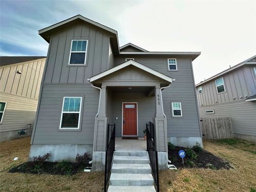 111 Magnolia Ranch Ln, Hutto, TX, 78634-2389 | Card Image