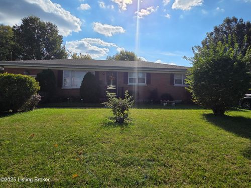 2128 Middle Ln, Louisville, KY, 40216-3733 | Card Image