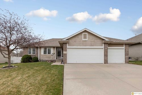 8119 S 167 Street, Omaha, NE, 68136 | Card Image