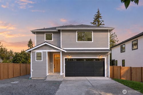 9941 Barnes Ln S, Tacoma, WA, 98444-4131 | Card Image