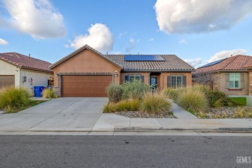 9504 Laurelwood Ct, Bakersfield, CA, 93314 | Card Image