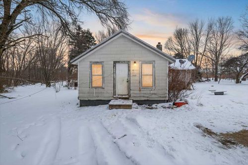 7929 E Napier Ave, Benton Harbor, MI, 49022-9682 | Card Image