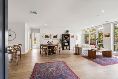 305-267 Us Route 1, Falmouth, ME, 04105 | Card Image