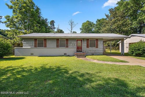 1015 Linden Drive, Kosciusko, MS, 39090 | Card Image
