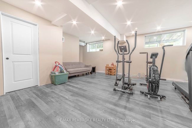 115 Mckee Rd, House other with 4 bedrooms, 4 bathrooms and 4 parking in Deep River ON | Image 28