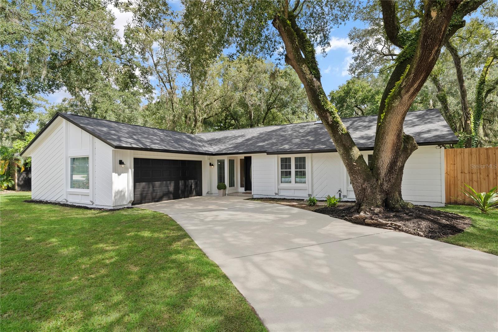 Columbus Cir, Longwood, FL 32750
