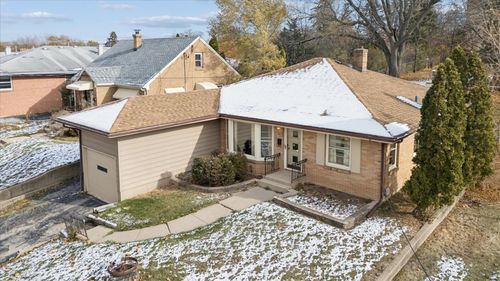 922 24th St, Rockford, IL, 61108-3607 | Card Image