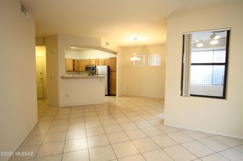 5104-2550 E River Rd, Tucson, AZ, 85718-9500 | Card Image