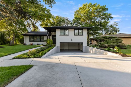 820 N Merrill St, Park Ridge, IL, 60068-2746 | Card Image
