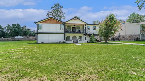 302 Brook Hollow Dr, Conroe, TX, 77385-9101 | Card Image