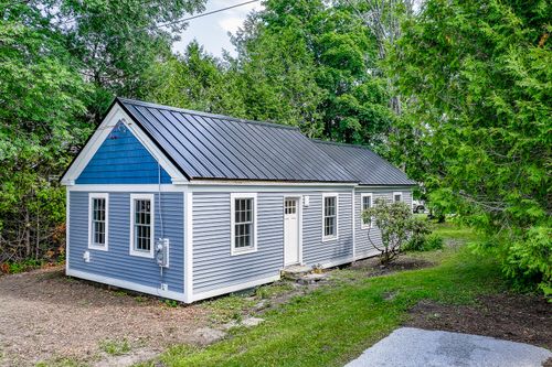 7 Pike Ave, Searsport, ME, 04974-3358 | Card Image