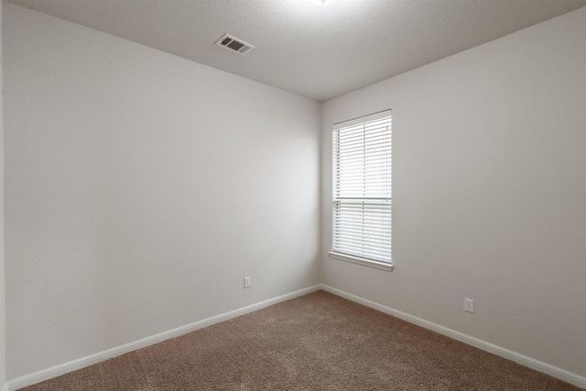 Secondary bedroom #2 | Image 30