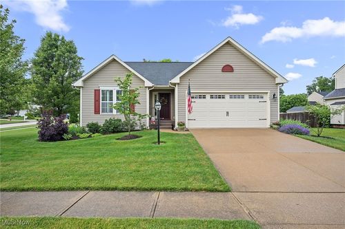 5383 Grovewood Ln, Medina, OH, 44256-6570 | Card Image
