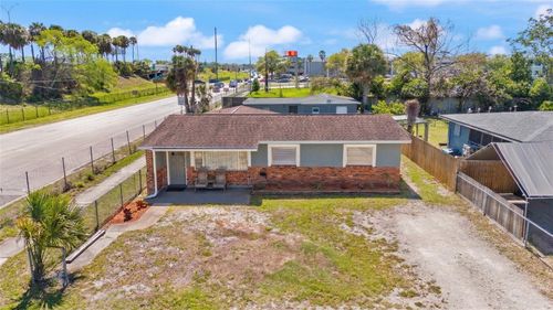 319 E 119th Ave, TAMPA, FL, 33612-5203 | Card Image