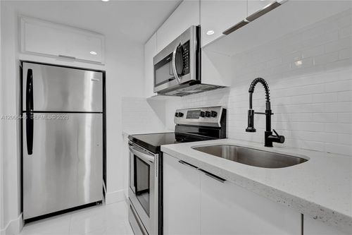 4-1114 S Douglas Rd, Coral Gables, FL, 33134-3417 | Card Image