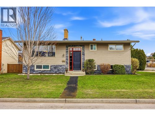 1394 Lombardy Sq, Kelowna, BC, V1Y3S4 | Card Image