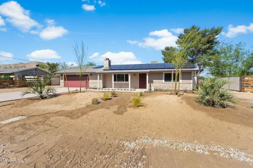40205 167th St E, Lake Los Angeles, CA, 93591-3025 | Card Image