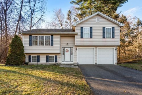 89 Jarvis Ave, Holyoke, MA, 01040-1205 | Card Image