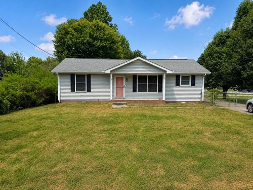 606 Joshua Dr, Clarksville, TN, 37042-7142 | Card Image