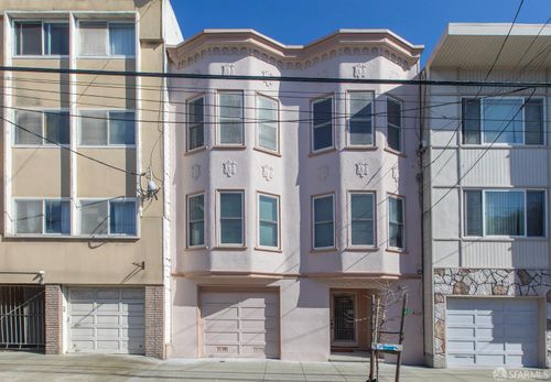 326 11th Ave, San Francisco, CA, 94118-2177 | Card Image