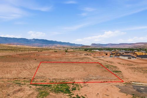 2000 W Ct, Toquerville, UT, 84774 | Card Image