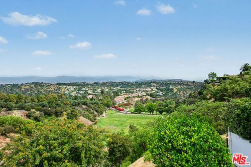 12544 The Vis, Los Angeles, CA, 90049 | Card Image