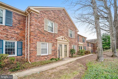 555-8396 Forrester Blvd, SPRINGFIELD, VA, 22152-1735 | Card Image