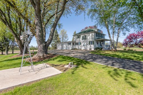 1048 Concord Center Dr, Sullivan, WI, 53178-9728 | Card Image