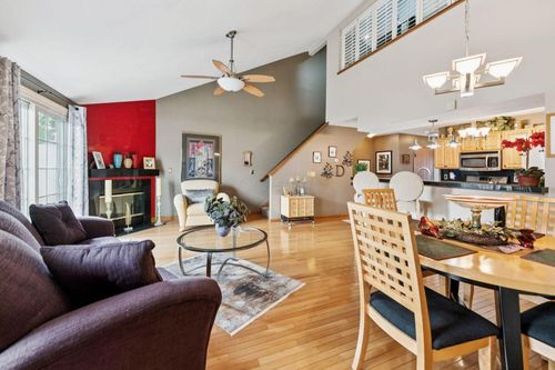 1083 Oak Bay Dr, Galloway, OH, 43119-8502 | Card Image