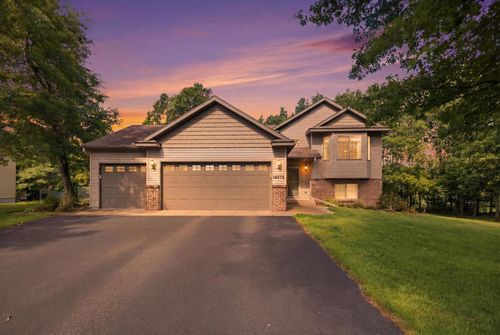 14575 Inglewood Dr, Baxter, MN, 56425-8560 | Card Image