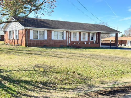 205 Mary Sharp Dr, Decherd, TN, 37324-3811 | Card Image