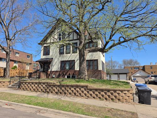 2017 Grand Ave S, Minneapolis, MN, 55405-3400 | Card Image